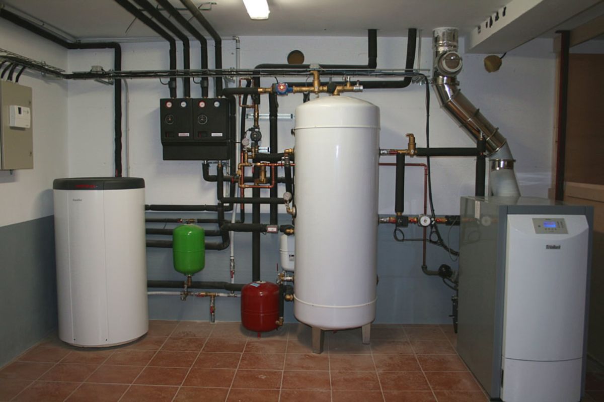 instalacion de acumulador acs en leon